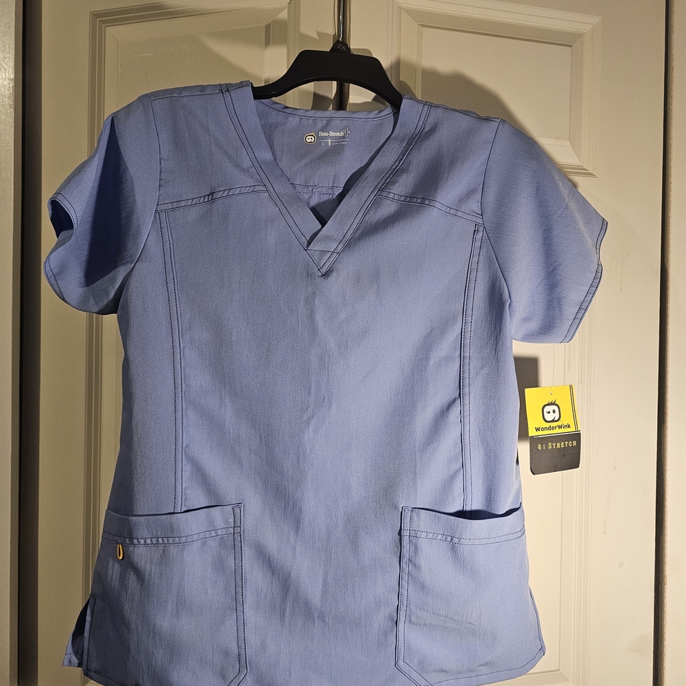 WonderWink Women’s Periwinkle V-Neck Scrub Top